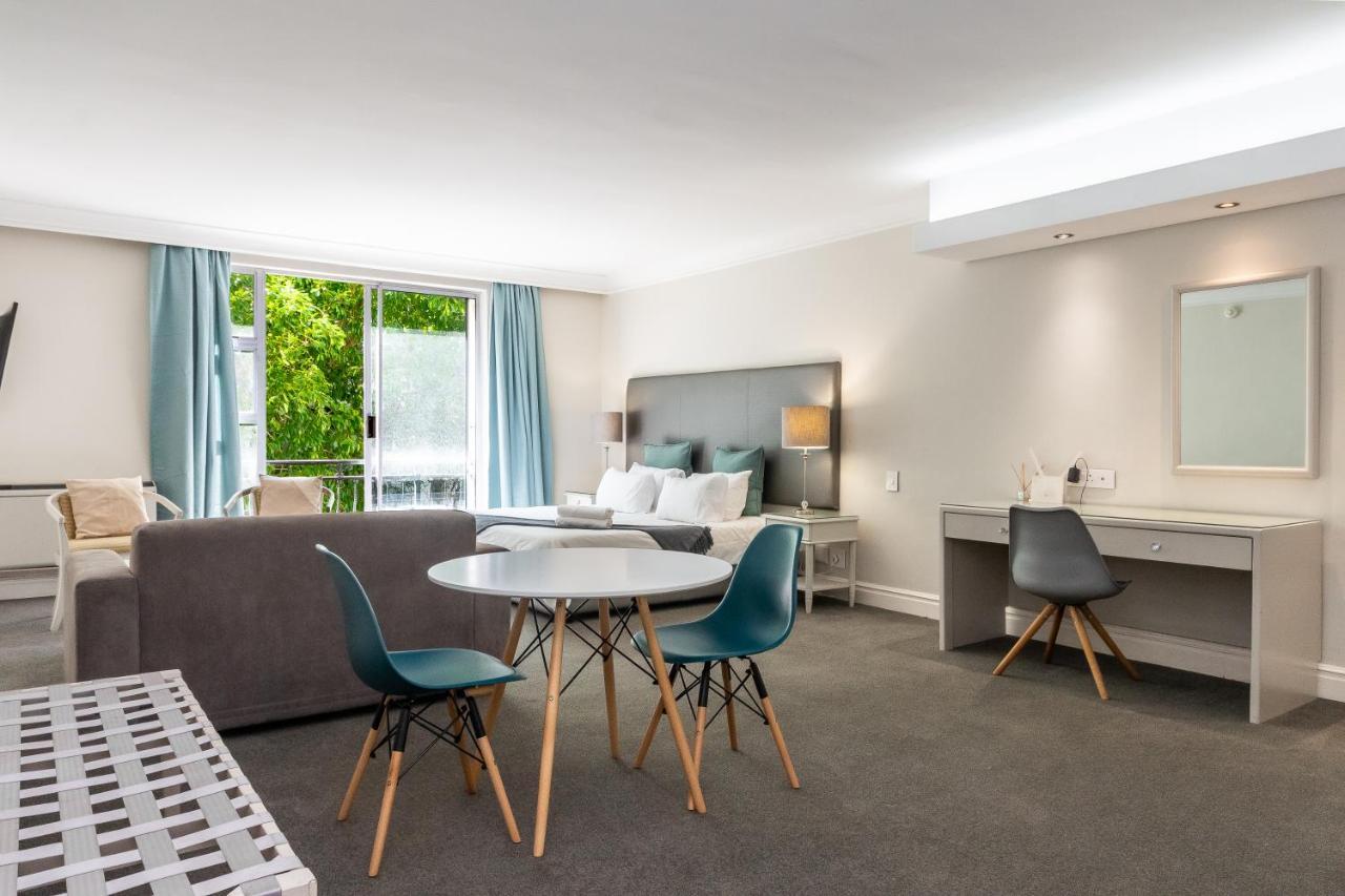 Trendy Apartment In Thibault Square City Centre Cape Town Exterior photo